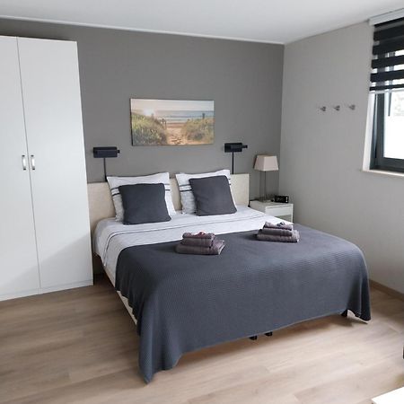Elvis Presley Private Studio With Kitchen And Airconditioning 고스 외부 사진