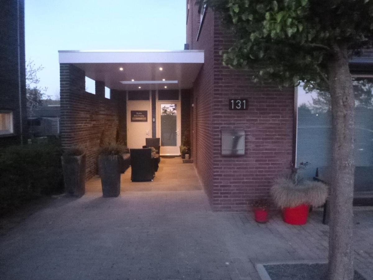 Elvis Presley Private Studio With Kitchen And Airconditioning 고스 외부 사진