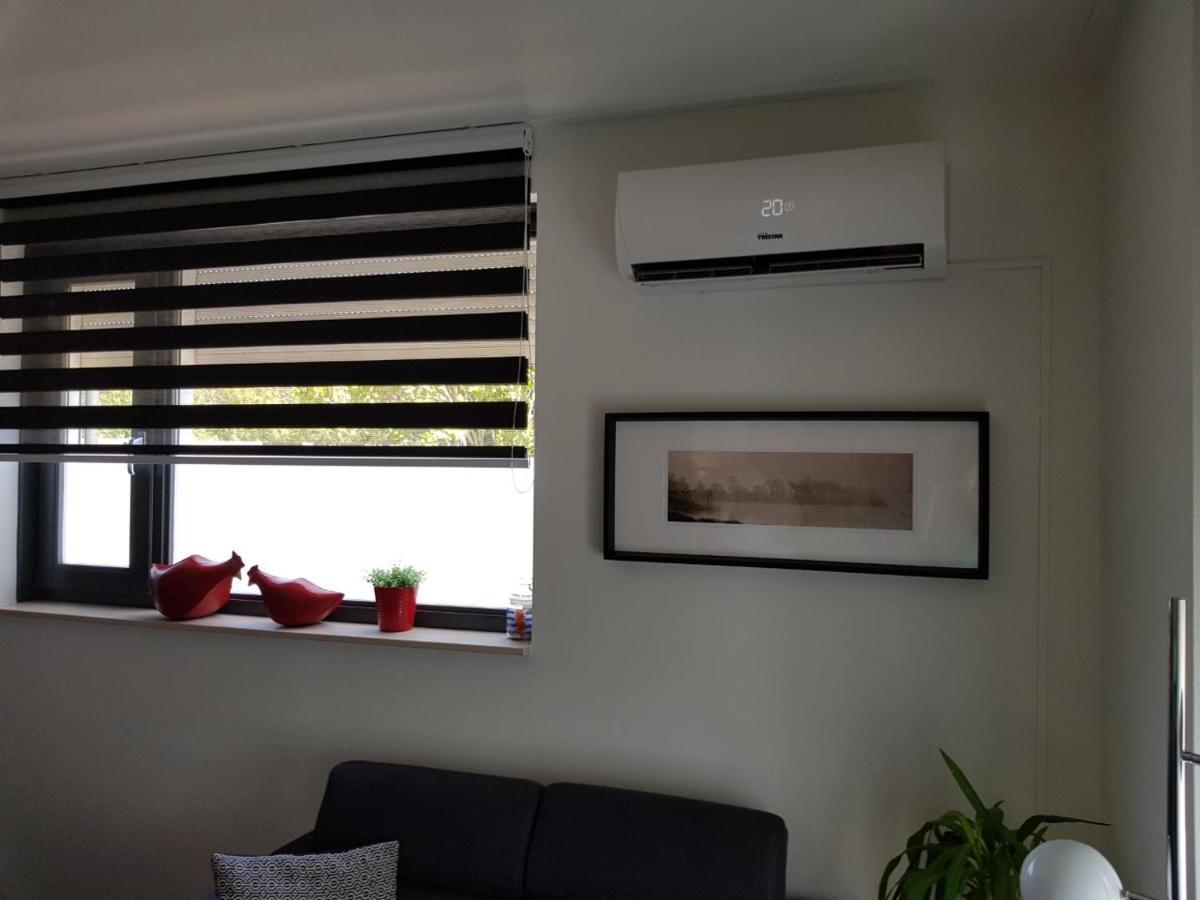 Elvis Presley Private Studio With Kitchen And Airconditioning 고스 외부 사진